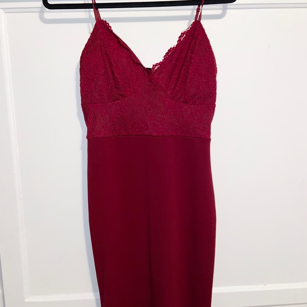 Elegant dress from Windsor! ❤️